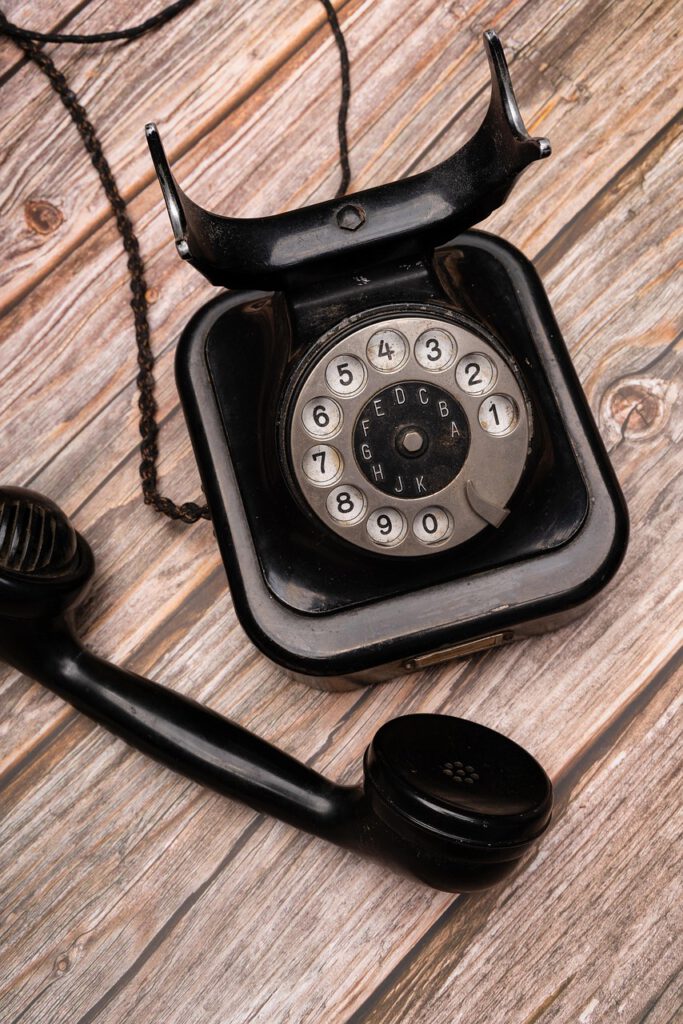 phone, contact, call up, retro, communication, vintage, symbol, talk, recipient, management, connect, technology, object, rotatable, classic, antique, cable, number, equipment, dial, line, connection, telecom, communicate